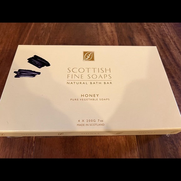 Scottish Fine Soaps HONEY Vintage Pure Vegetable Bar Soap Box Set Made Scotland - Picture 4 of 6